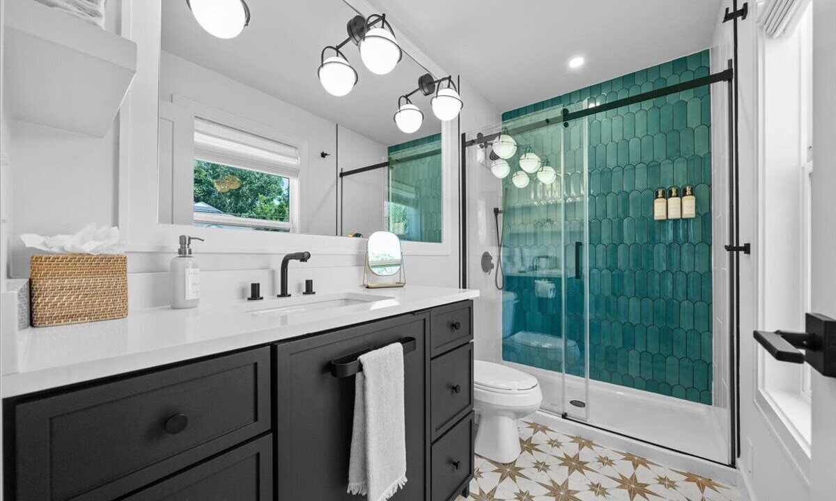 Photo of Bathroom in Prairie Village