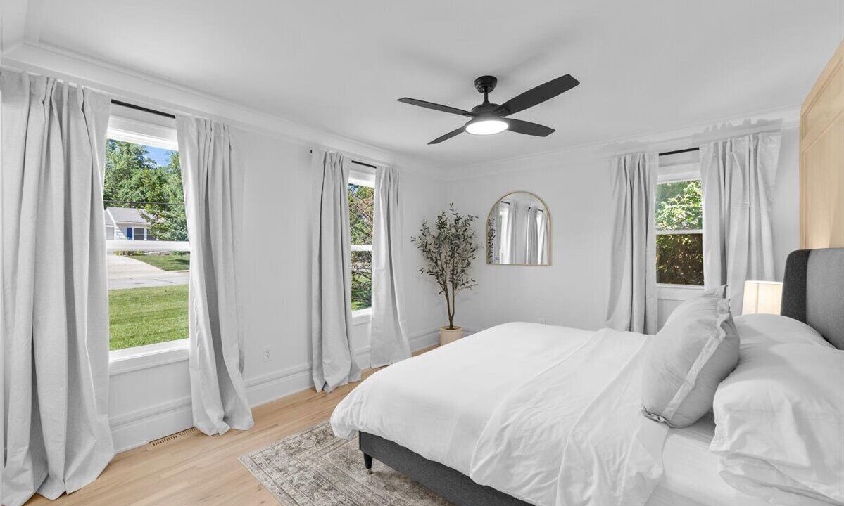 Photo of Bedroom in Prairie Village