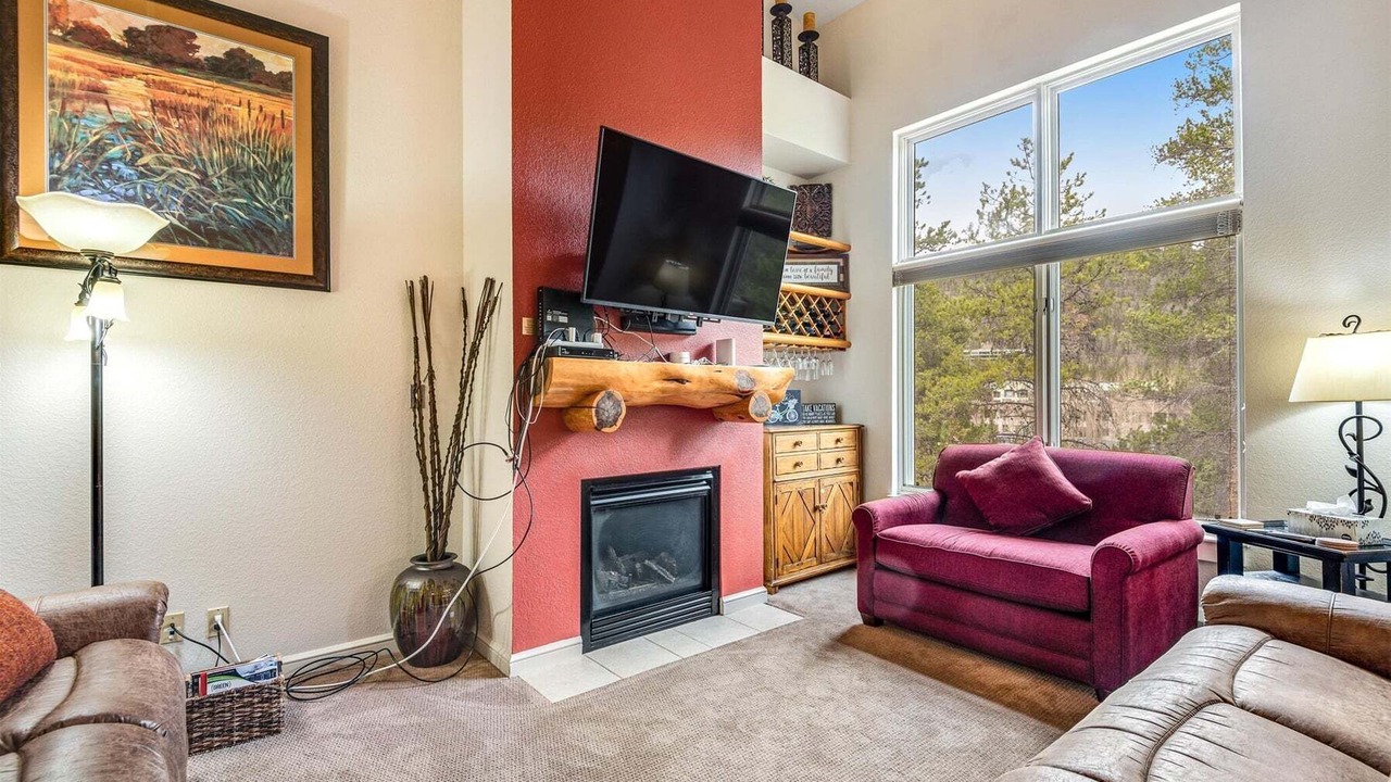 Photo of Bedroom in Lakeside Village