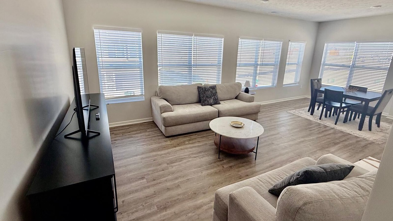 Photo of Livingroom in Elkhorn