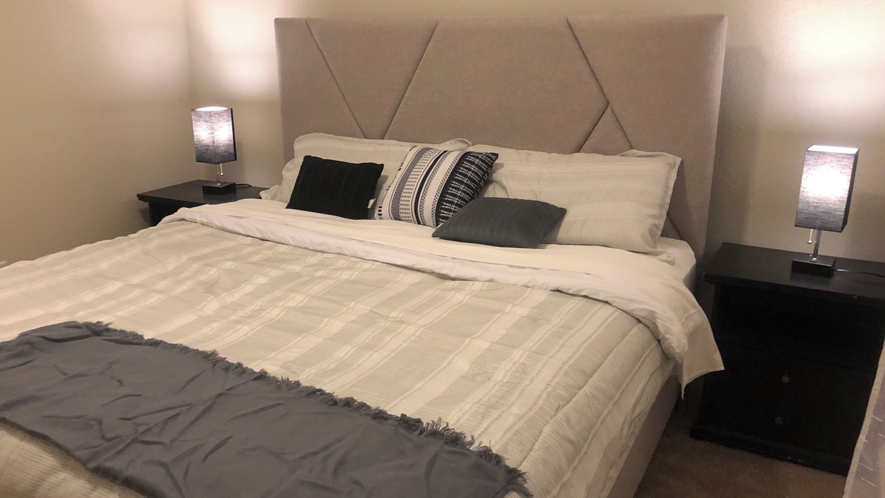 Photo of Bedroom in Aurora