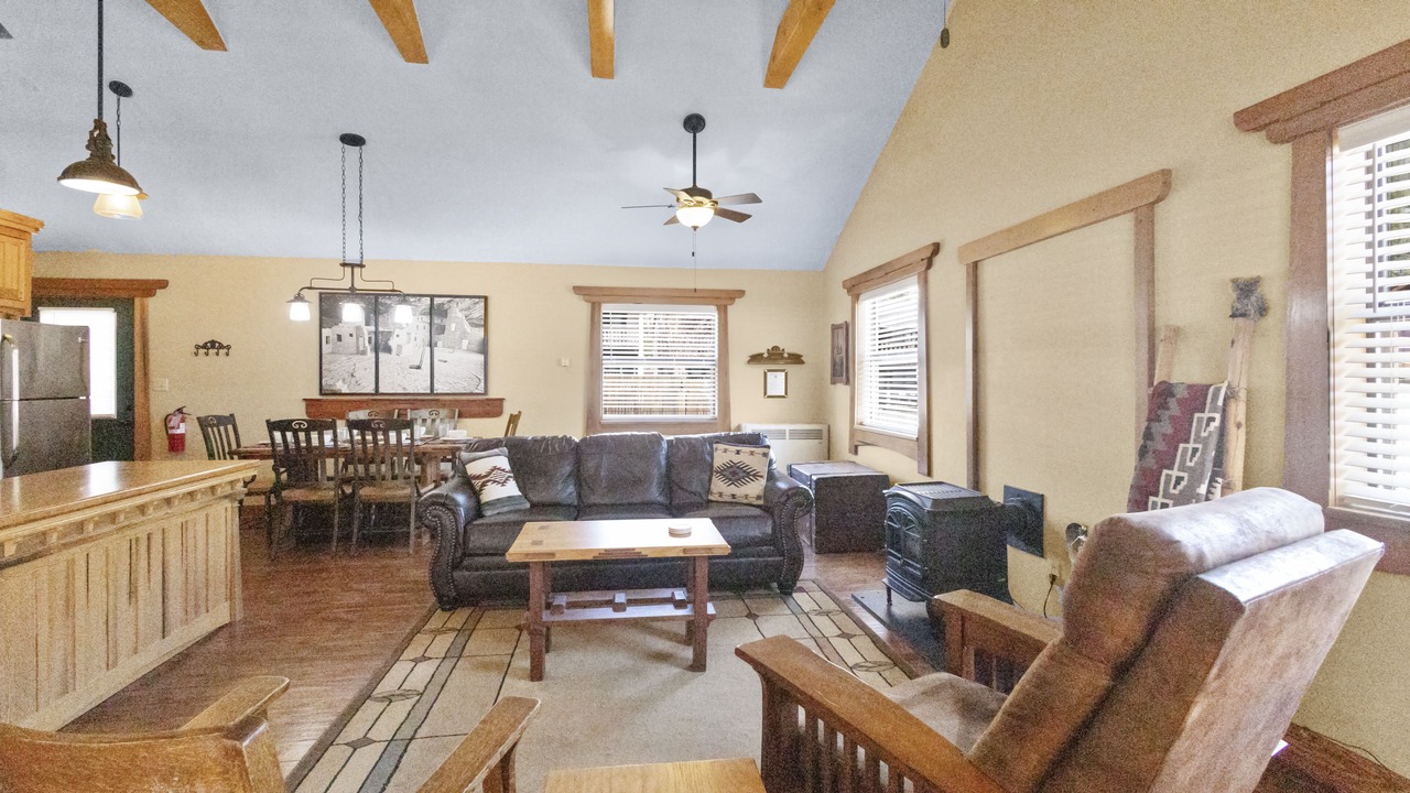 Photo of Livingroom in Red River