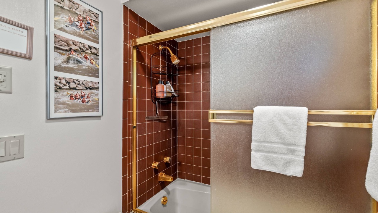 Photo of Bathroom in Fairway Meadows