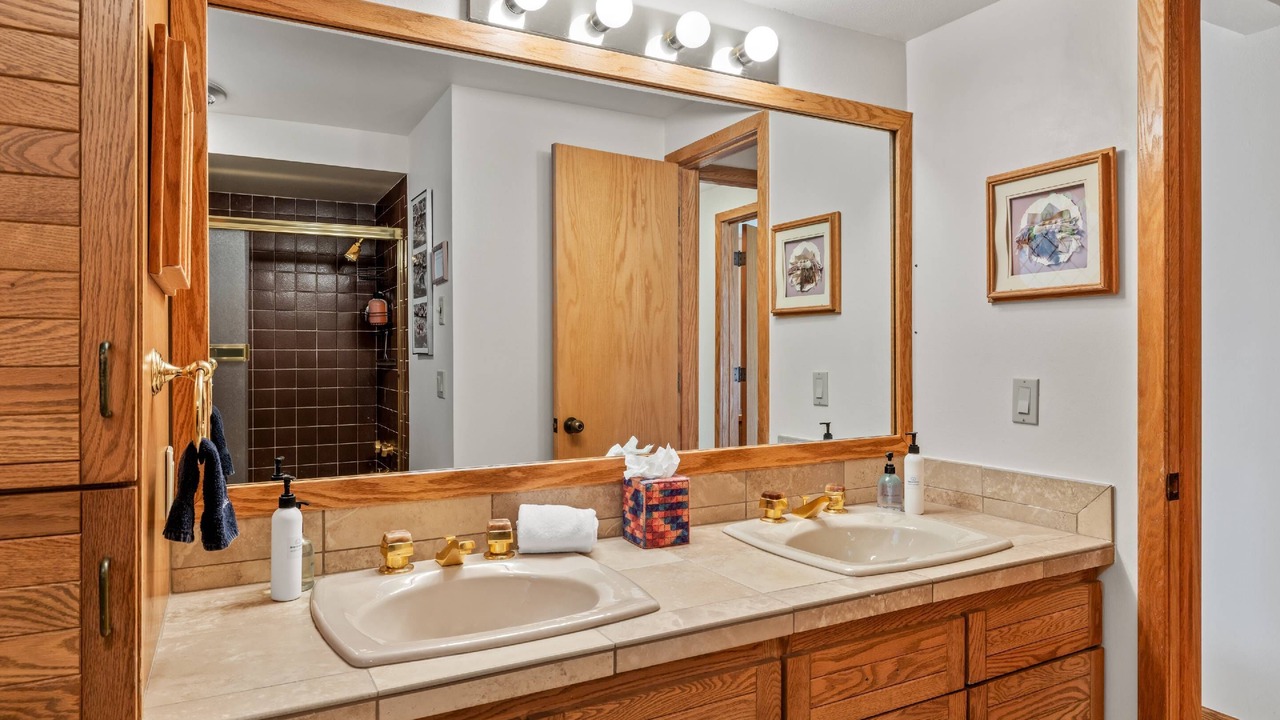 Photo of Bathroom in Fairway Meadows
