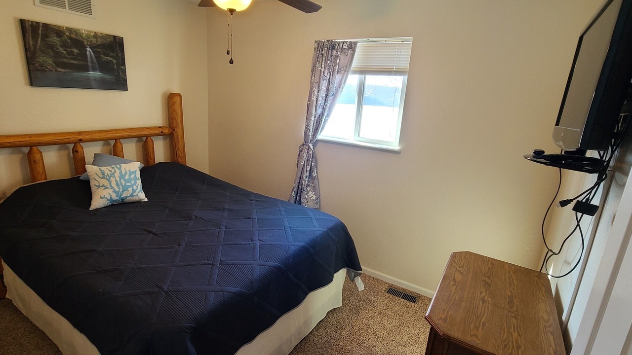 Photo of Bedroom in Edwards