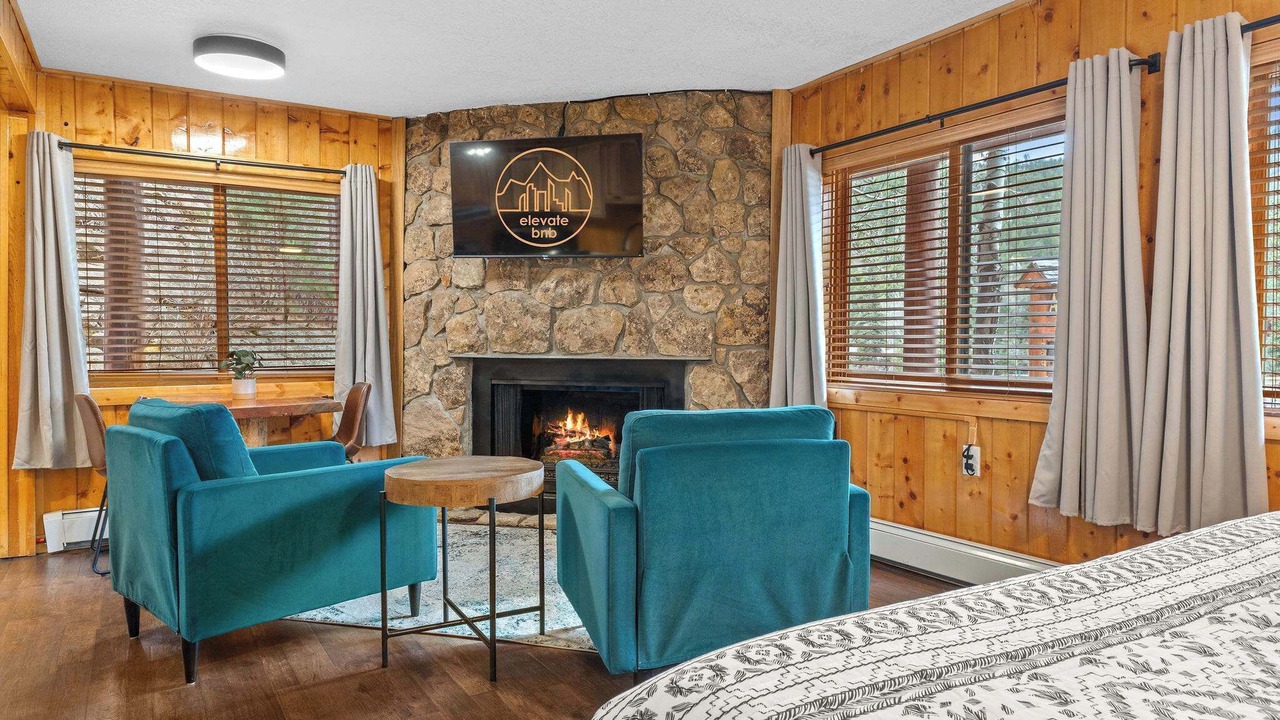 Photo of Livingroom in Estes Park