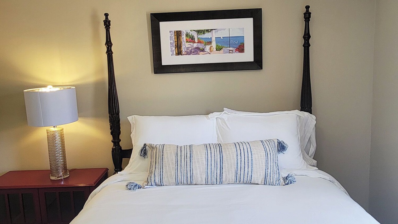 Photo of Bedroom in Council Bluffs