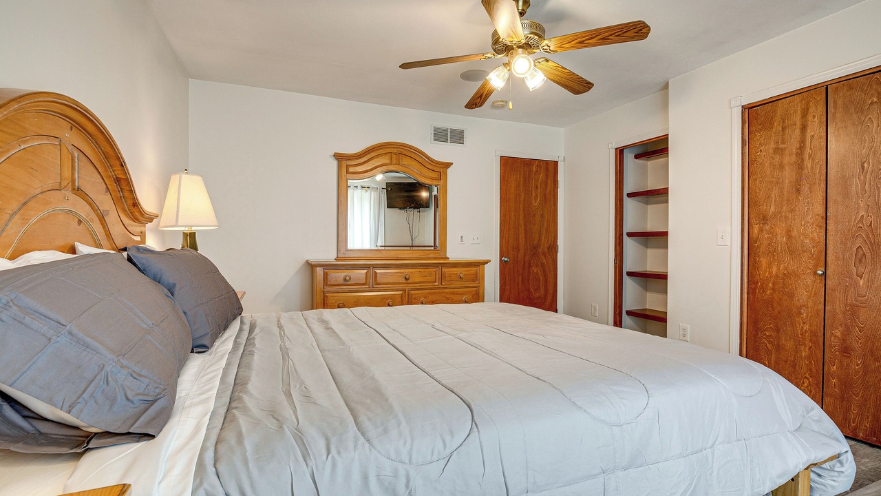 Photo of Bedroom in Junction City