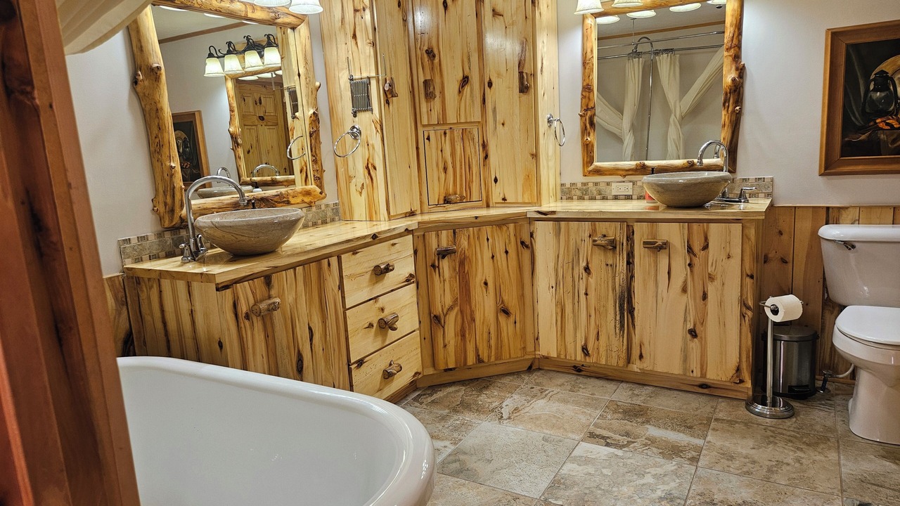 Photo of Bathroom in Uinta County
