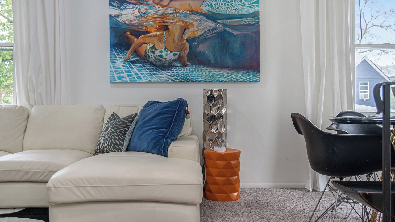 Photo of Livingroom in Dundee-Happy Hollow Historic District