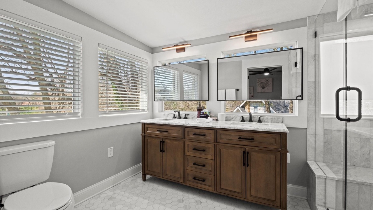 Photo of Bathroom in South Hyde Park