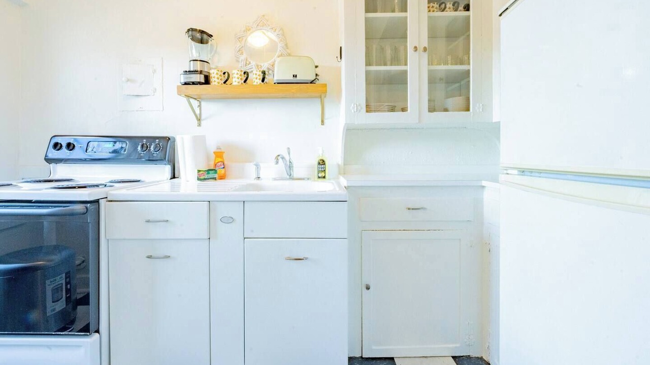 Photo of Kitchen in West Plaza