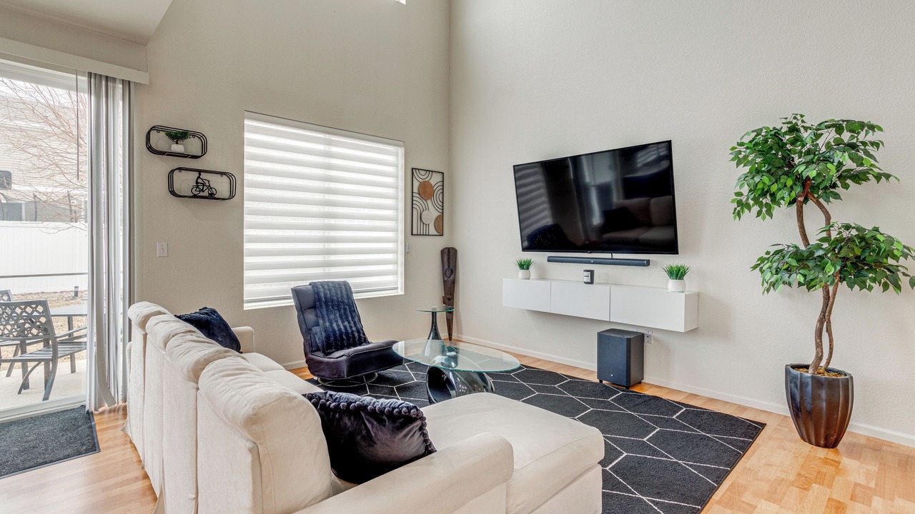 Photo of Bedroom in Green Valley Ranch