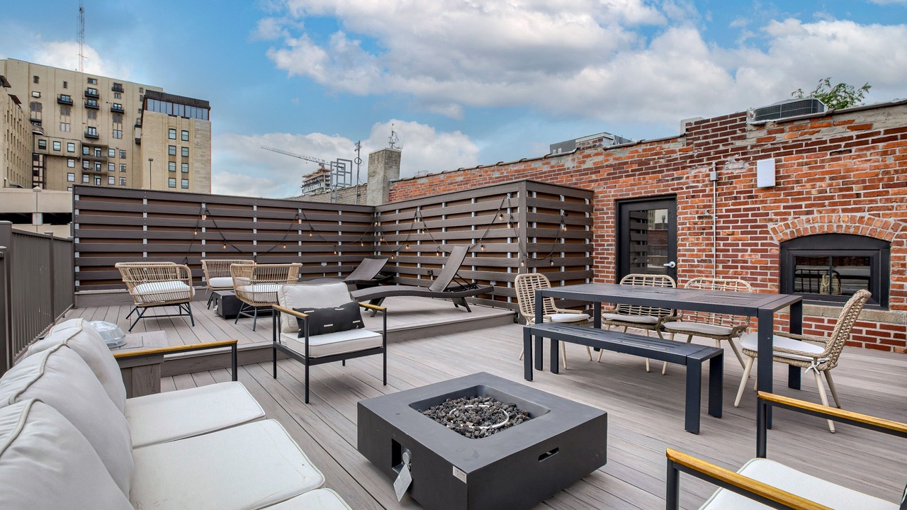 Photo of Outdoor in Downtown Lincoln