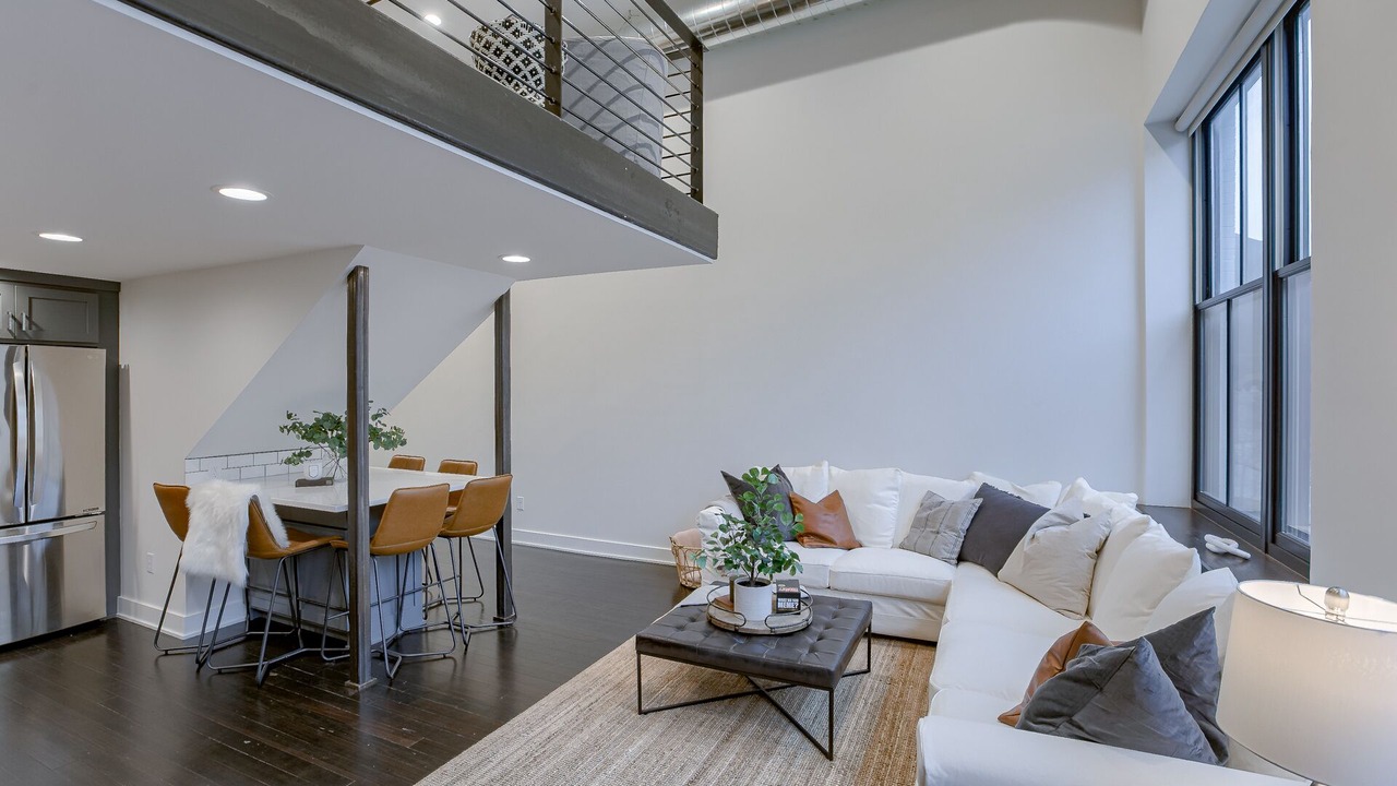 Photo of Livingroom in Downtown Lincoln