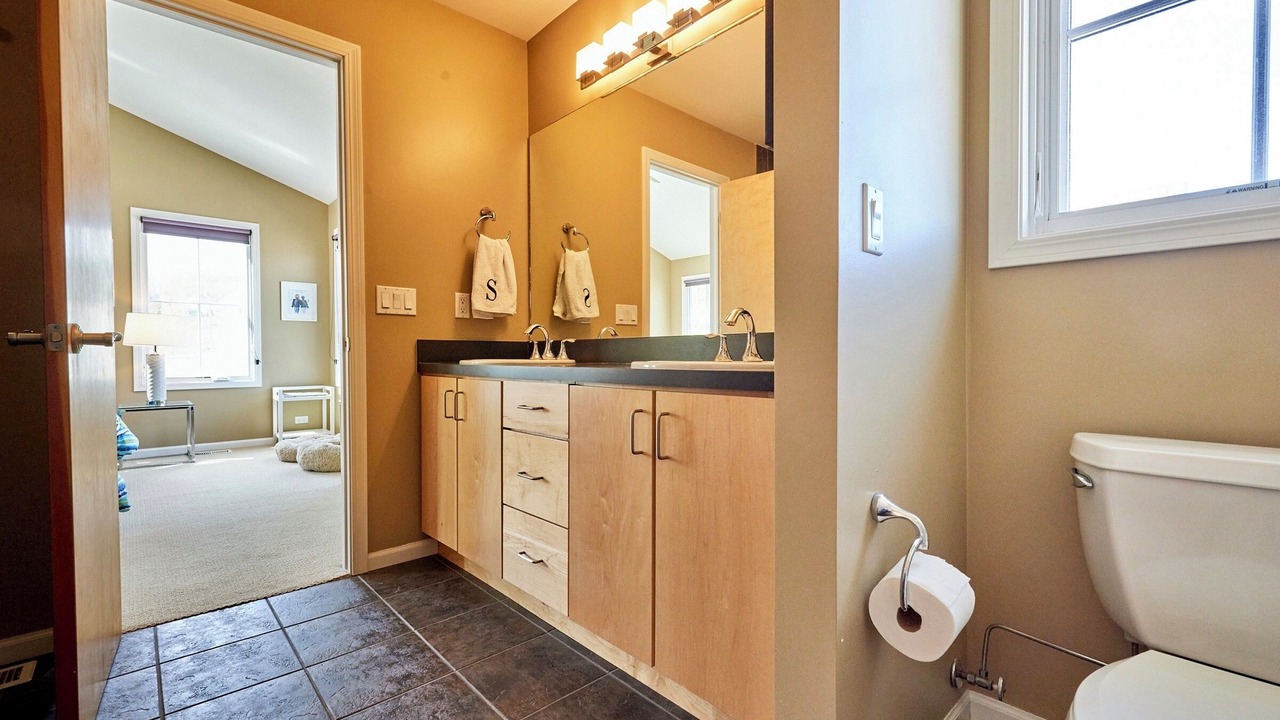 Photo of Bathroom in Little Italy
