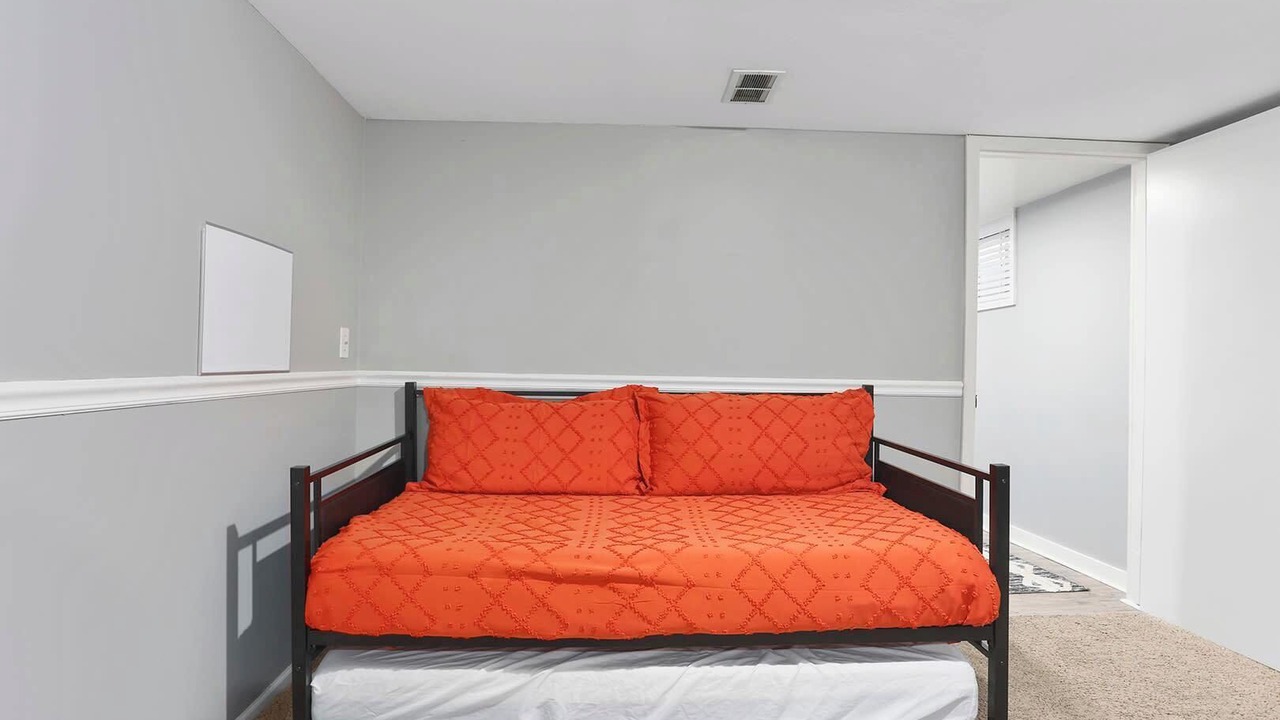 Photo of Bedroom in Lenexa