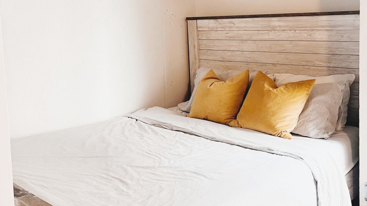 Photo of Bedroom in Jefferson Park