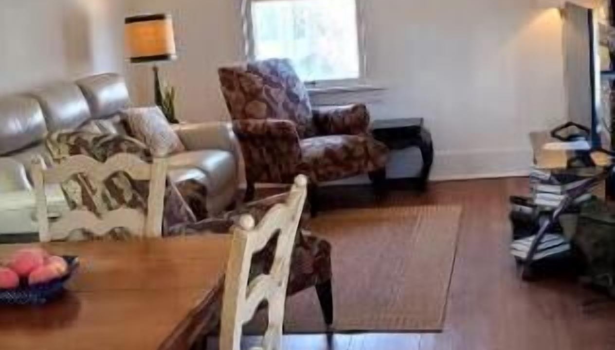 Photo of Livingroom in Dundee-Happy Hollow Historic District