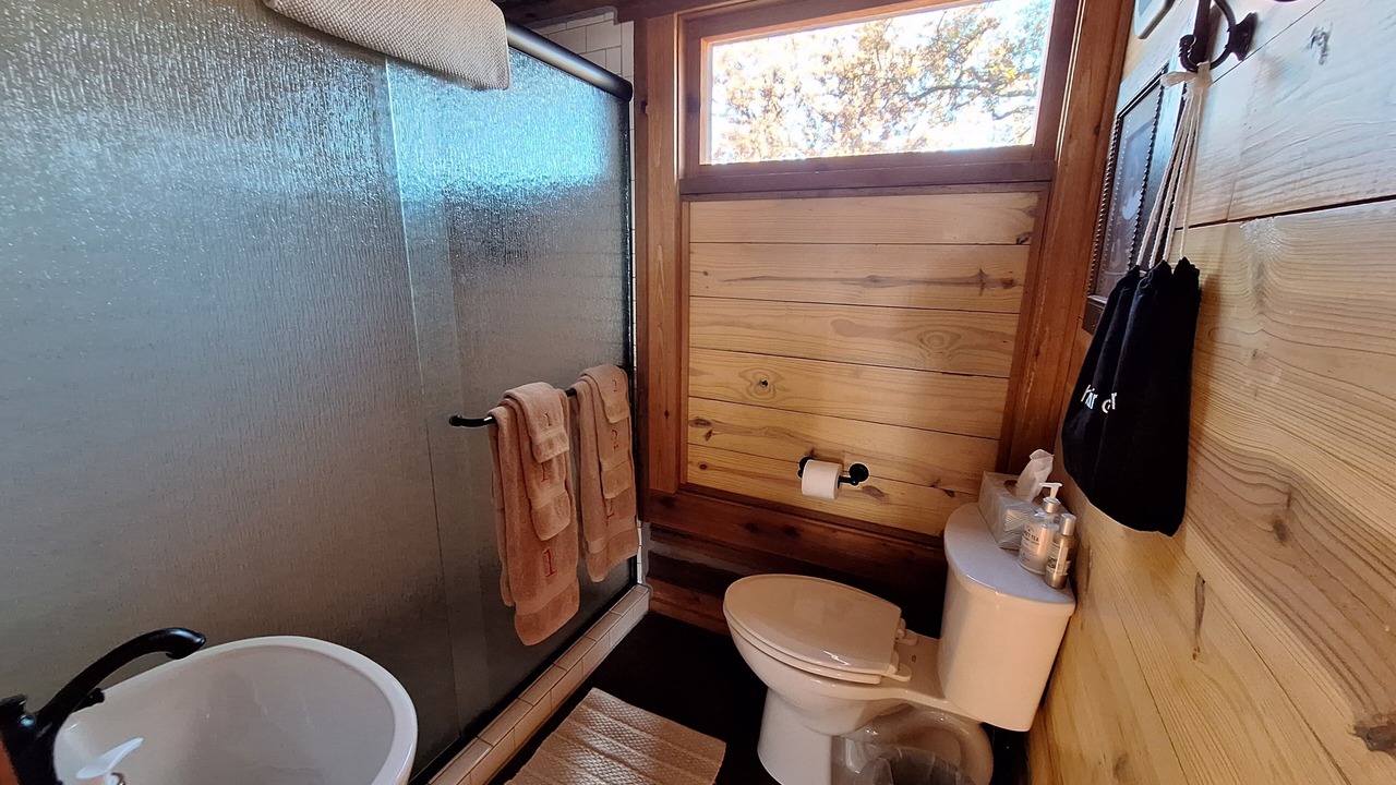Photo of Bathroom in Pawhuska