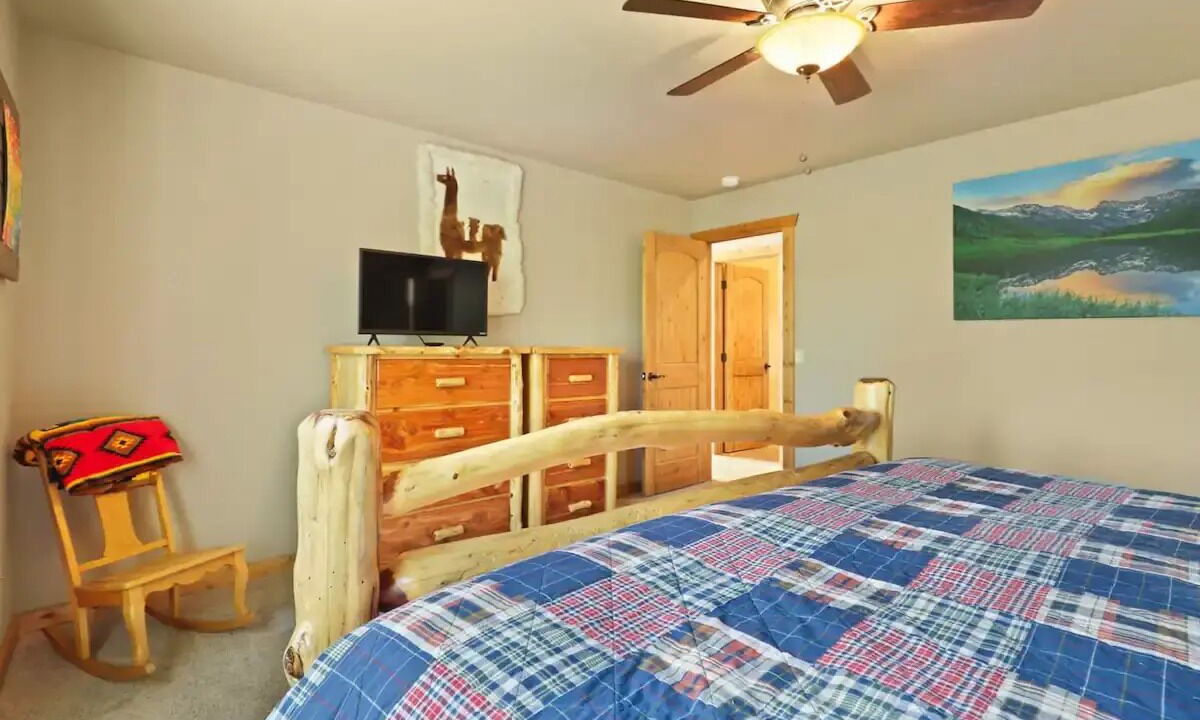 Photo of Bedroom in Valley of the Sun
