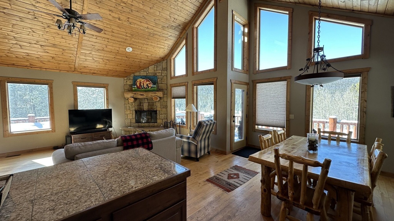Photo of Livingroom in Valley of the Sun