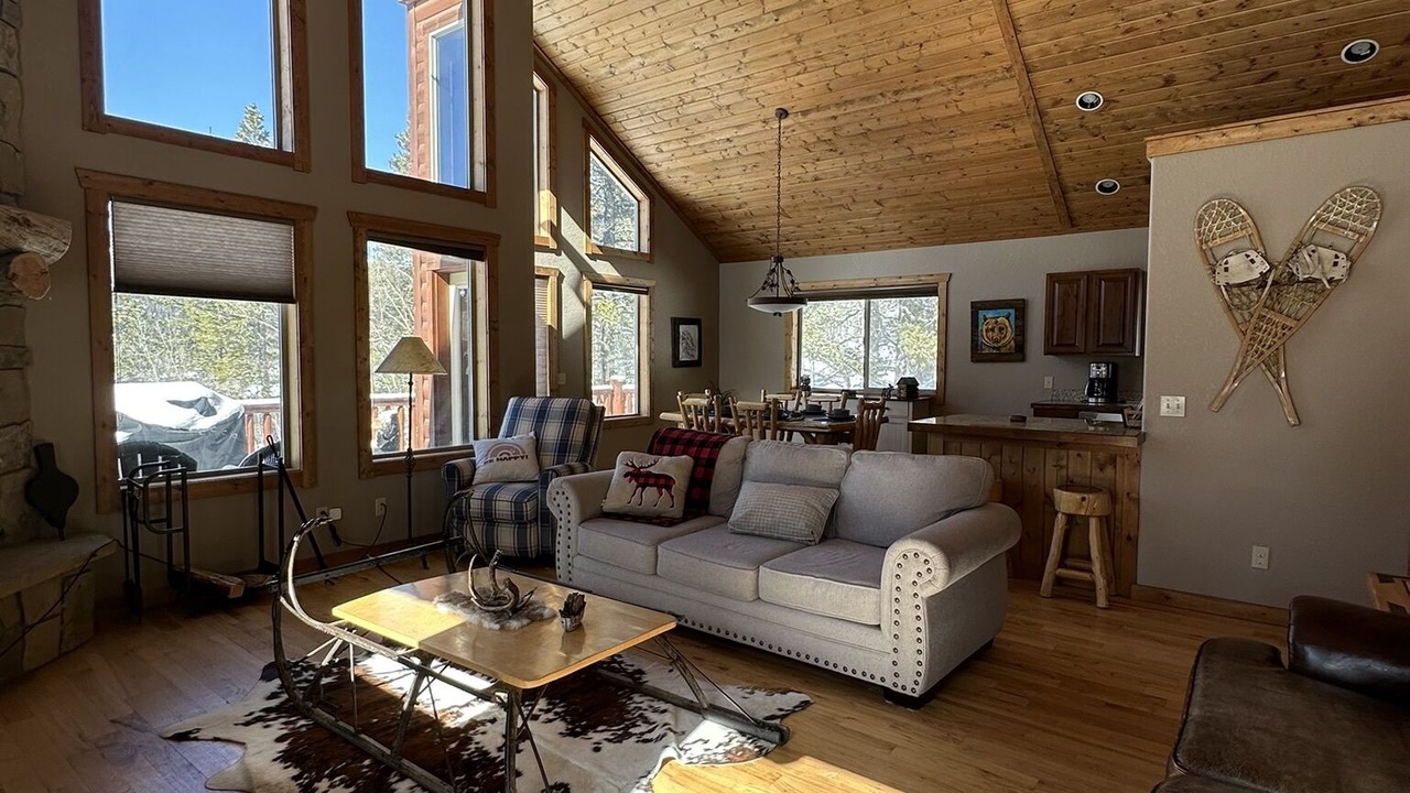 Photo of Livingroom in Valley of the Sun
