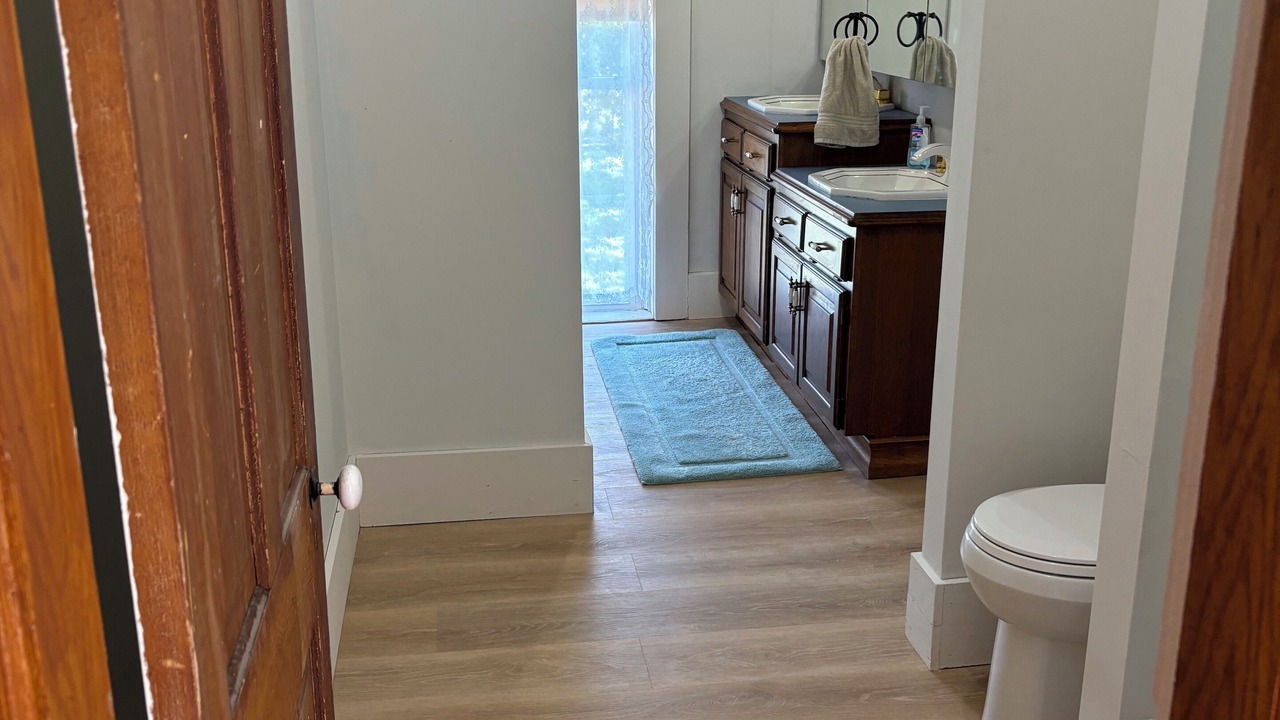 Photo of Bathroom in Lamont