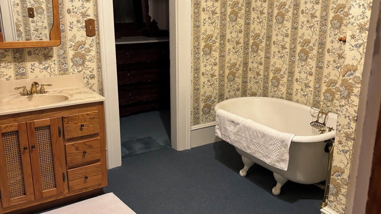 Photo of Bathroom in Lamont
