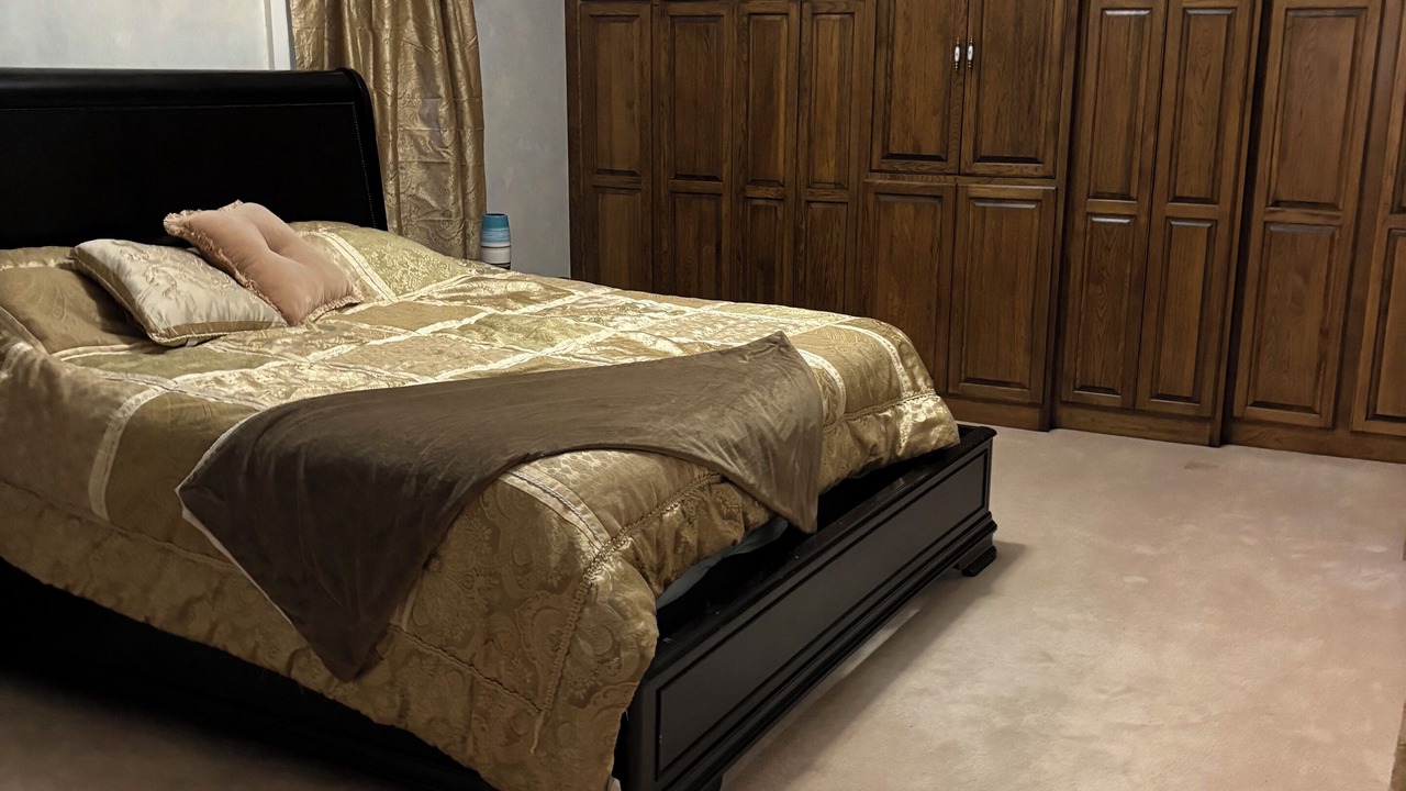 Photo of Bedroom in Lamont