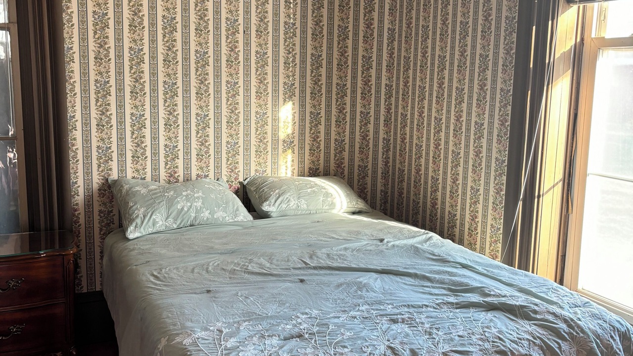Photo of Bedroom in Lamont