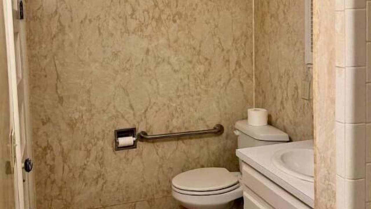 Photo of Bathroom in Pawhuska