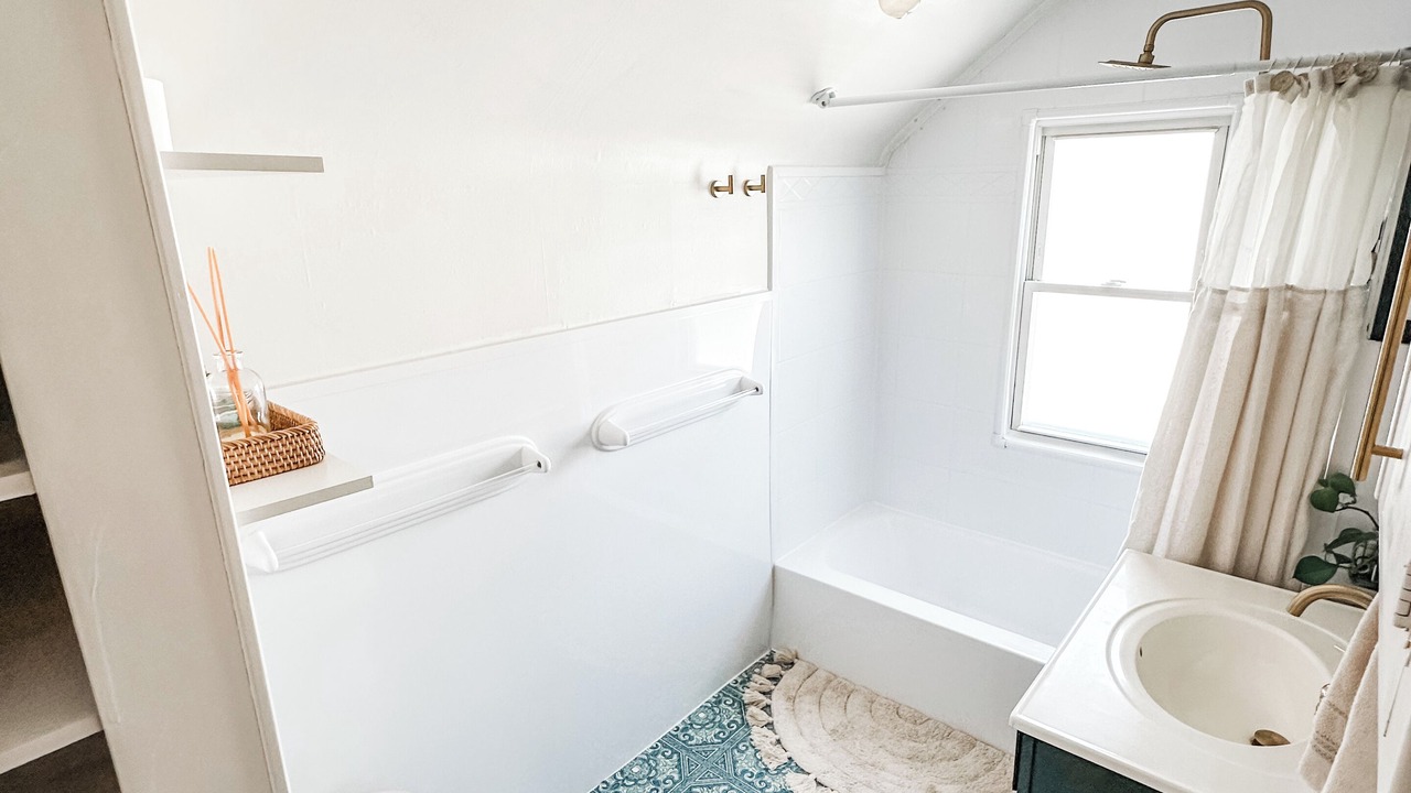 Photo of Bathroom in Morton Meadows