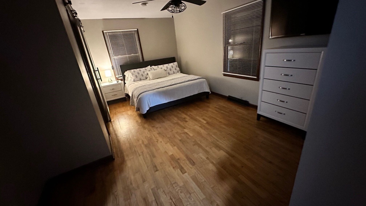 Photo of Bedroom in Lawrence