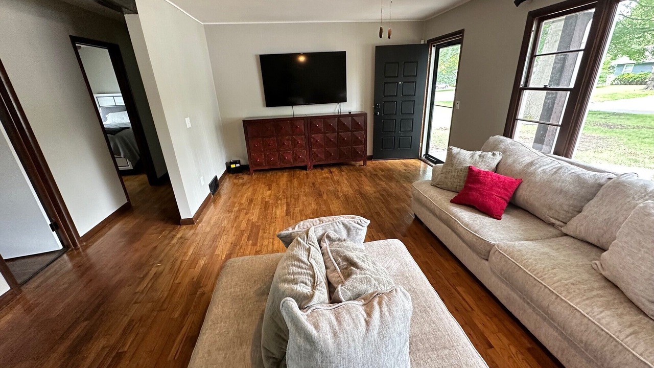 Photo of Livingroom in Lawrence