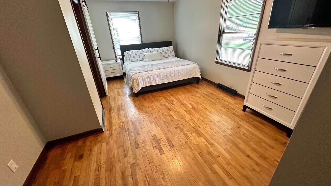 Photo of Bedroom in Lawrence