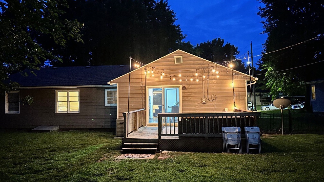 Photo of Outdoor in Lawrence