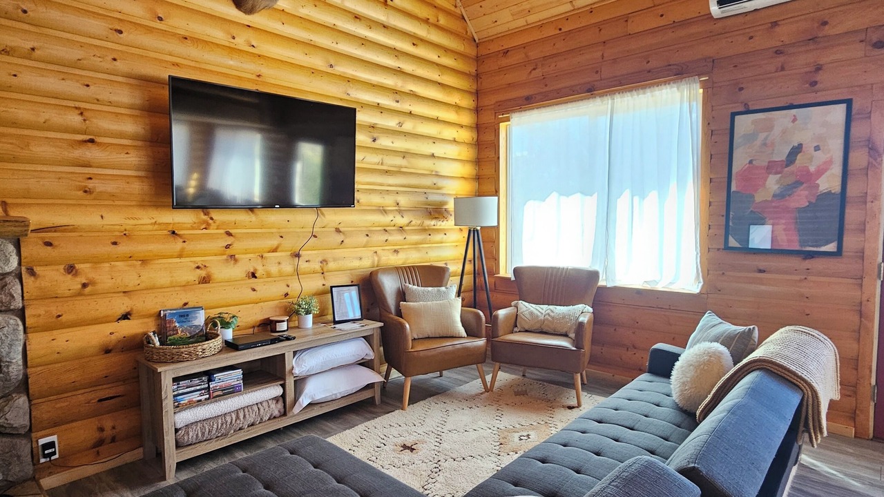 Photo of Livingroom in Apple Valley