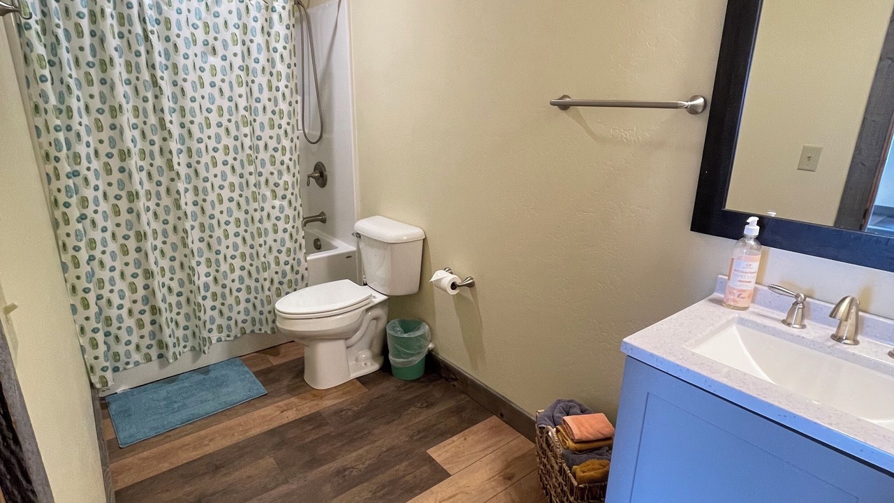 Photo of Bathroom in Gardiner