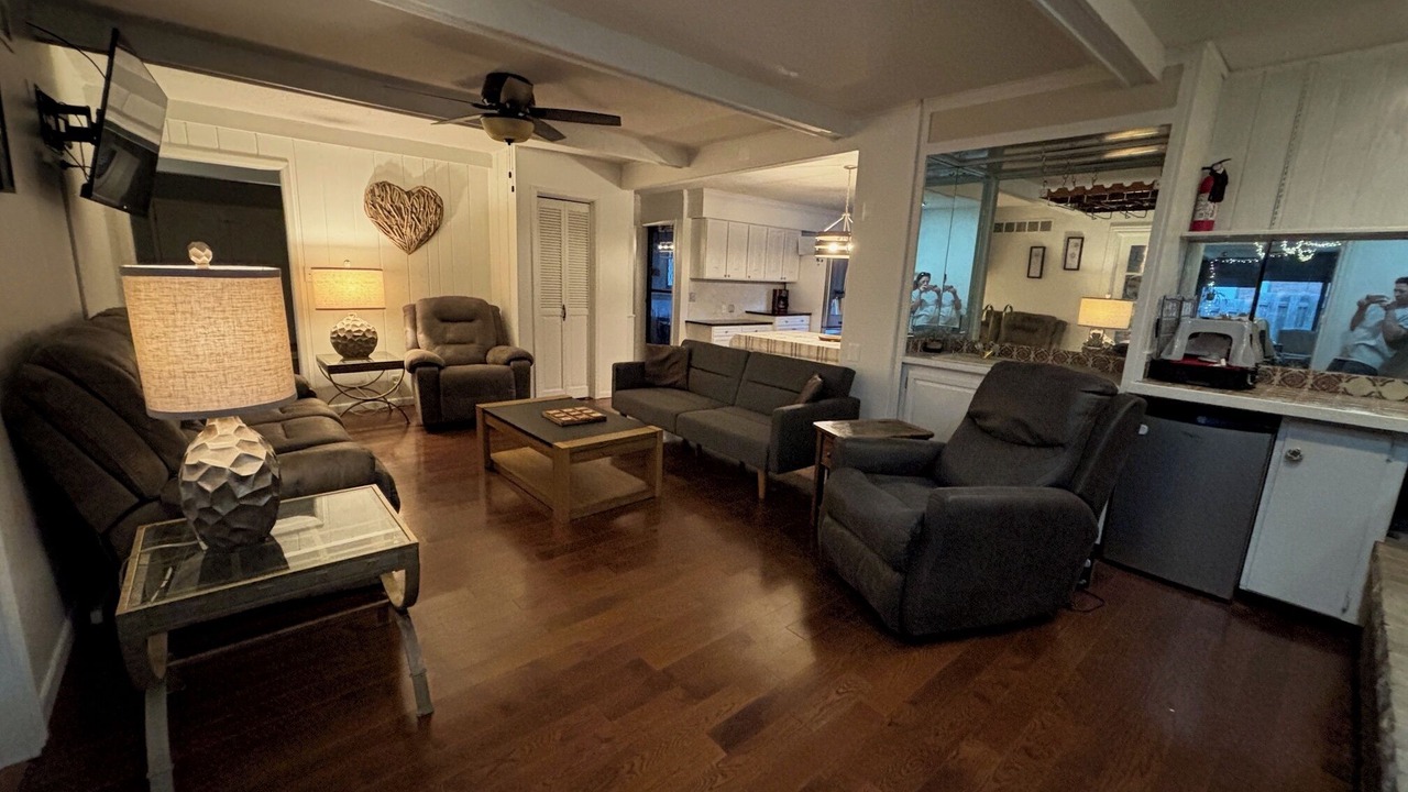 Photo of Livingroom in Hutchinson