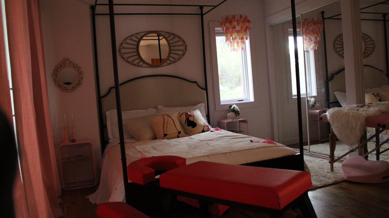 Photo of Bedroom in Idaho Springs