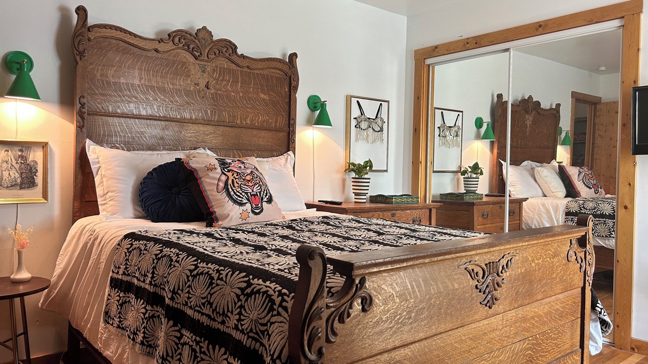 Photo of Bedroom in Idaho Springs