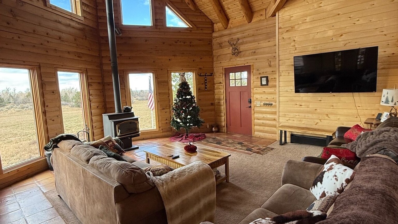 Photo of Livingroom in Hesperus