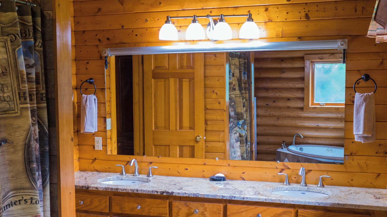 Photo of Bathroom in Ames