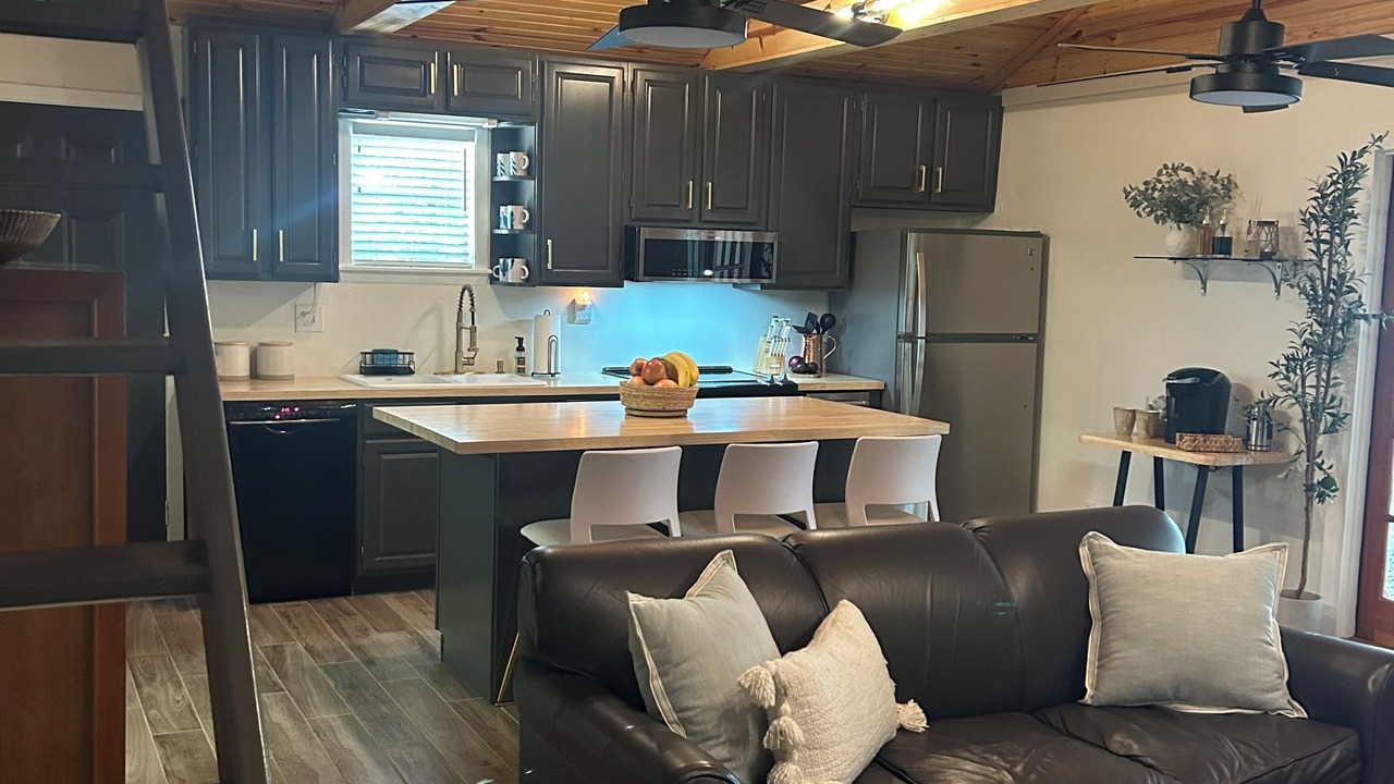 Photo of Livingroom in Dennis