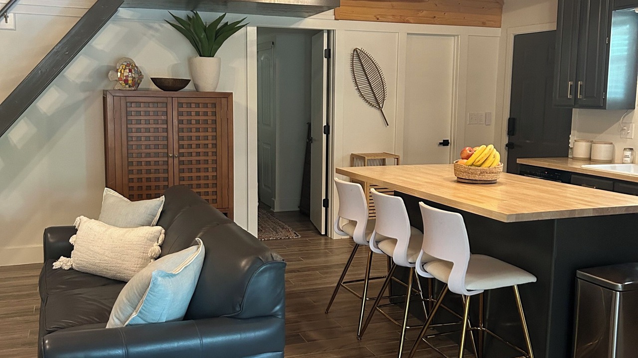 Photo of Livingroom in Dennis