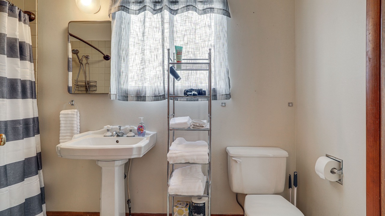 Photo of Bathroom in Lander