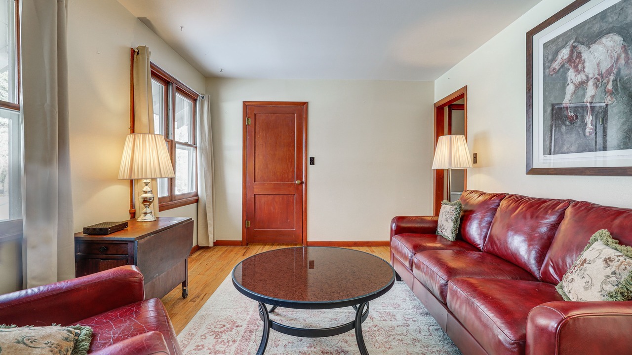 Photo of Livingroom in Lander