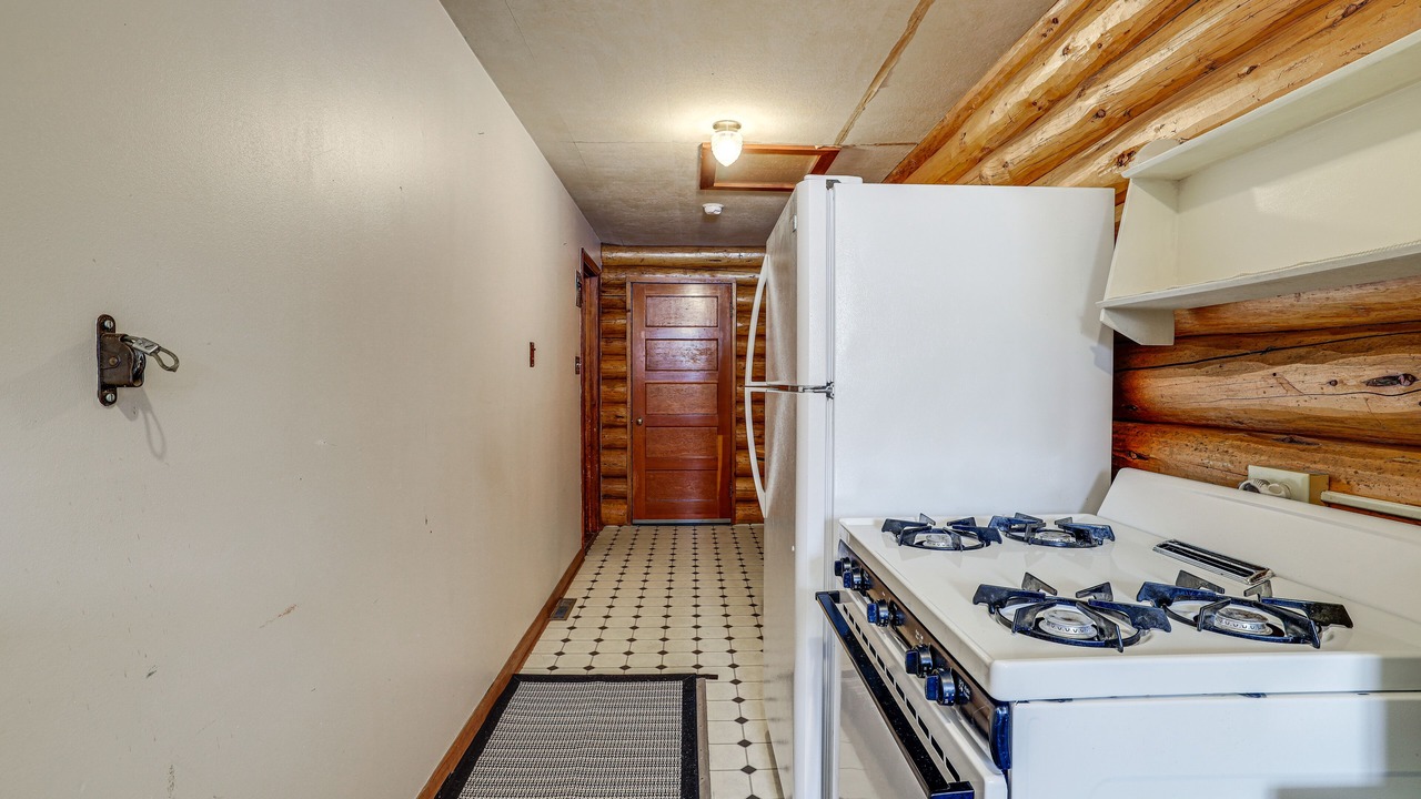 Photo of Kitchen in Lander
