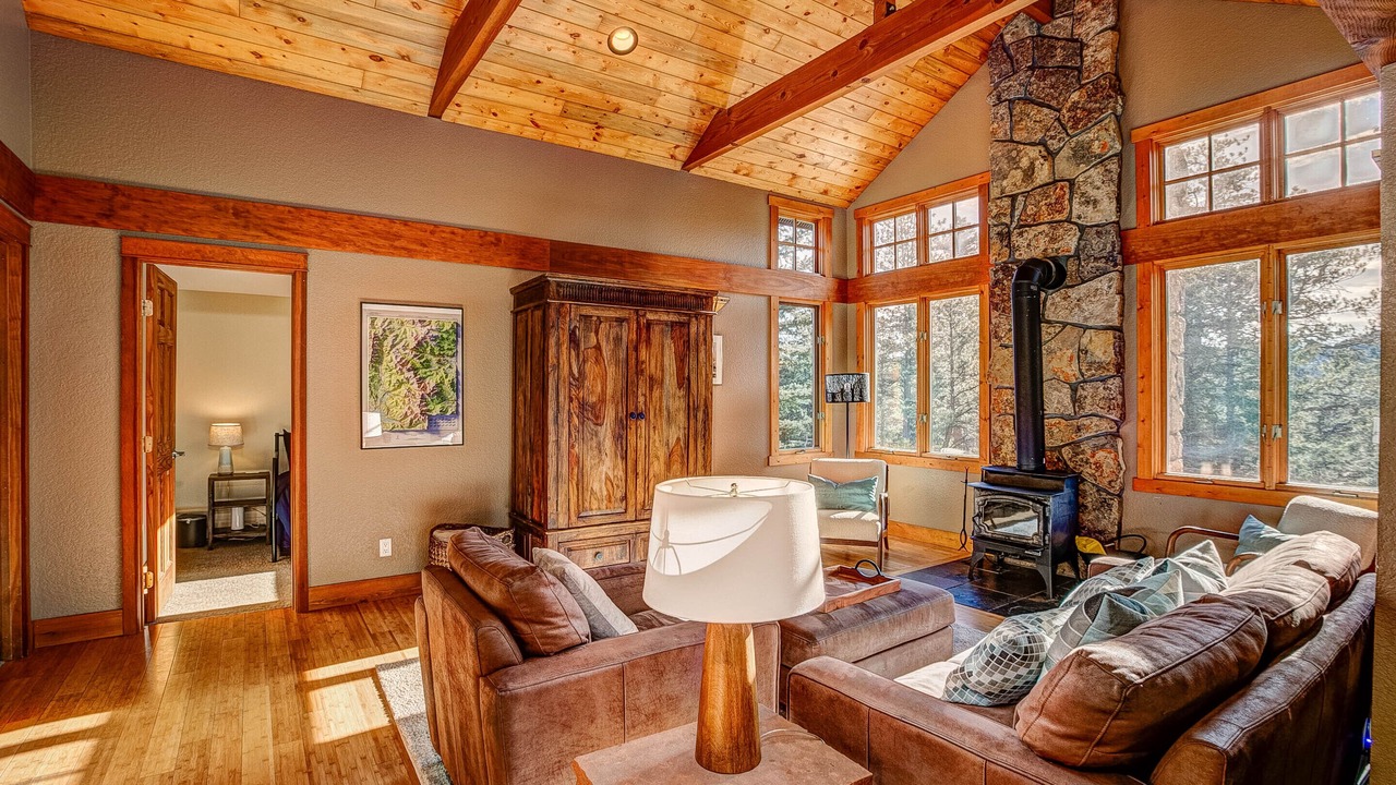Photo of Livingroom in Estes Park